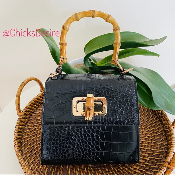 Leather Croc Pattern Crossbody Bag - Picture 2 of 8